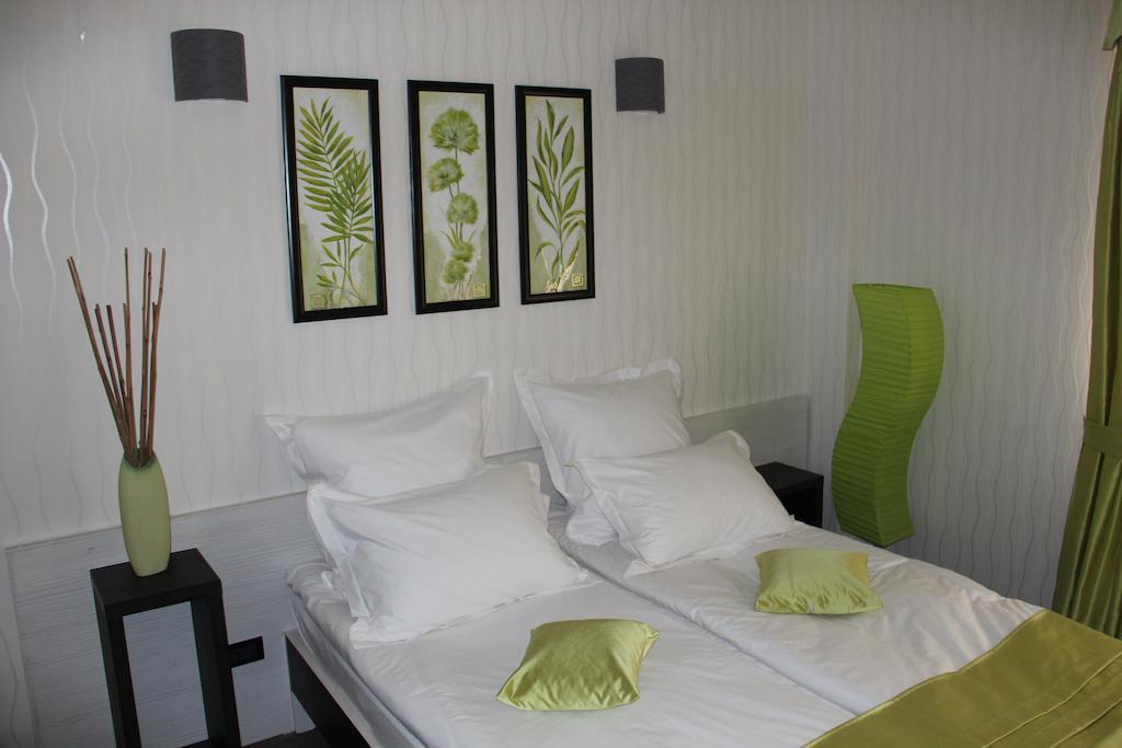 Enigma Pension Targu Jiu Room photo