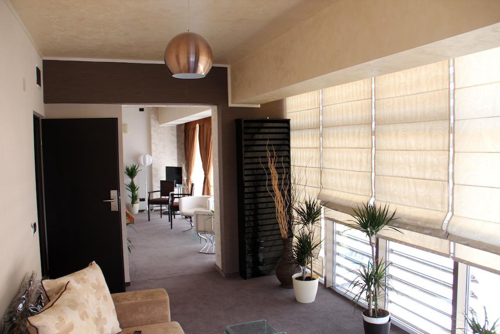 Enigma Pension Targu Jiu Room photo
